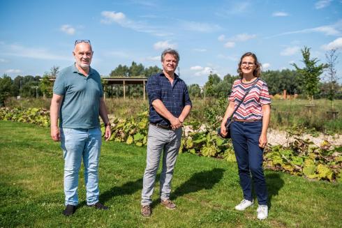 “v.l.n.r: Denis Dujardin, Lieven Vandeputte en Liesbeth Terryn” “v.l.n.r: Denis Dujardin, Lieven Vandeputte en Liesbeth Terryn”