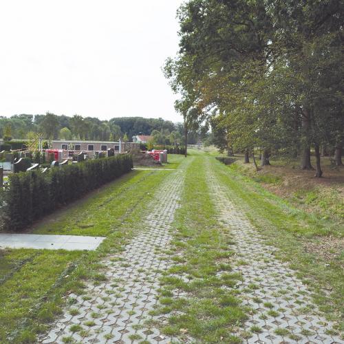 Begraafplaats in Jabbeke - Aartrijksesteenweg