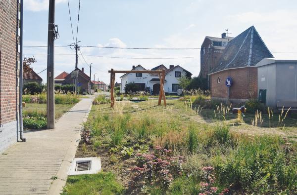 Dorpsplein in Landen 