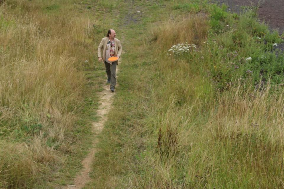 Harlind Libbrecht op verkenning in de periferie van Brussel, juni 2014 © ECLAS