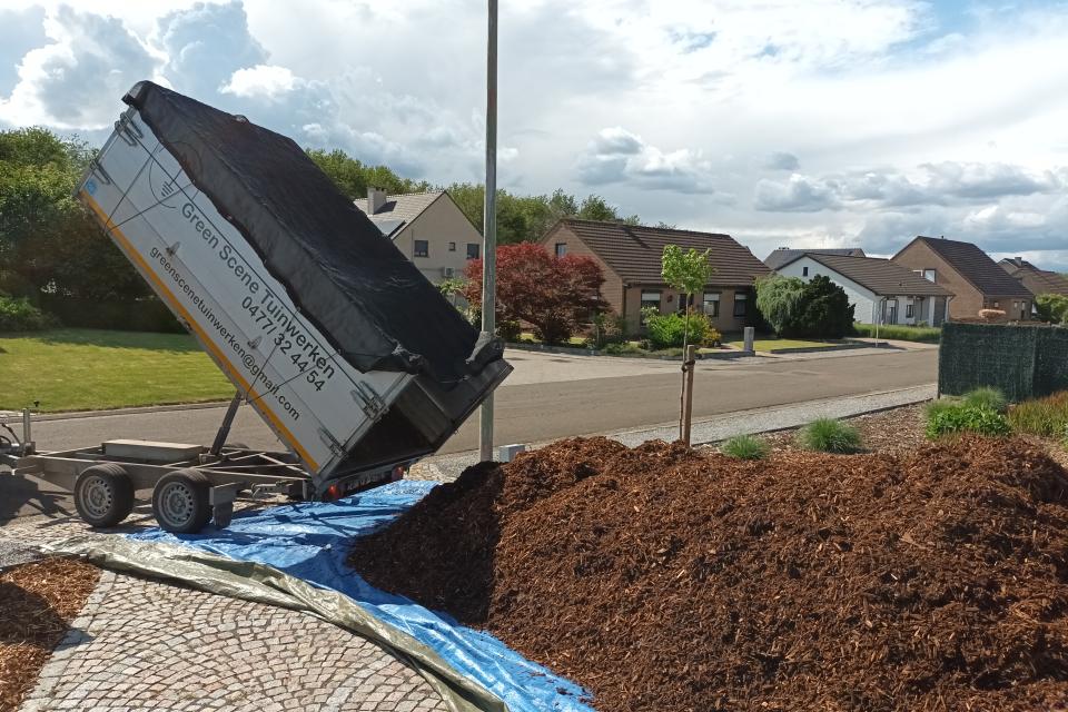 Aanleveren van  boomschors