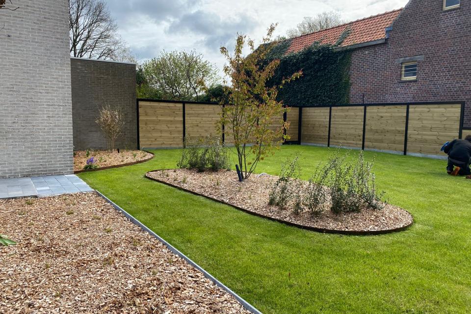Tuinomheiningen en houten wanden