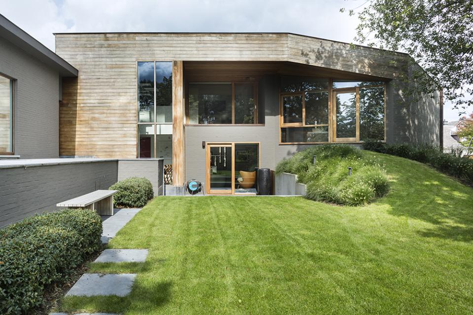 Landschappelijke tuin rond gerenoveerde villa 'Groen genot'