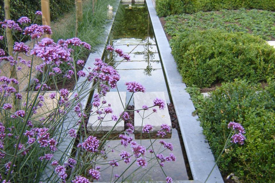 waterpartij in de tuin