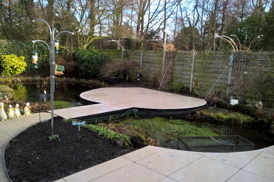 Terras renovatie met banken