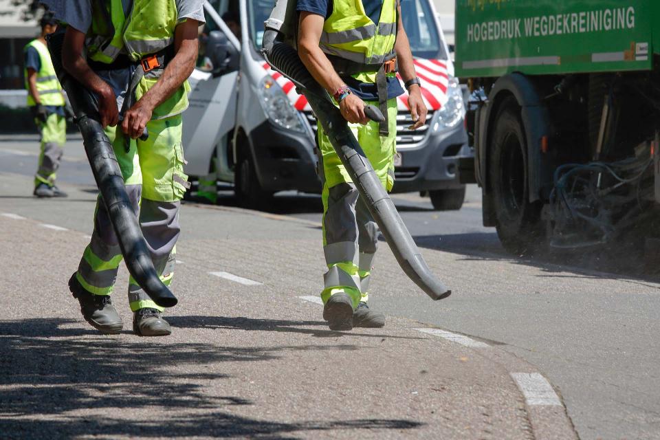 Straatbeeldverfraaiing, reiniging verharding, monumenten en speeltuigen