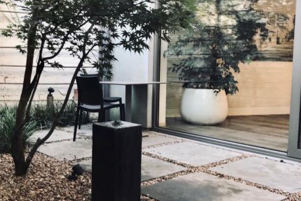 Ontwerp & Aanleg & onderhoud van een binnentuin