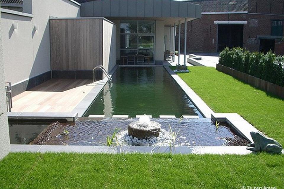 zwemvijver - strak- waterval - terras Ip� - kleine tuin