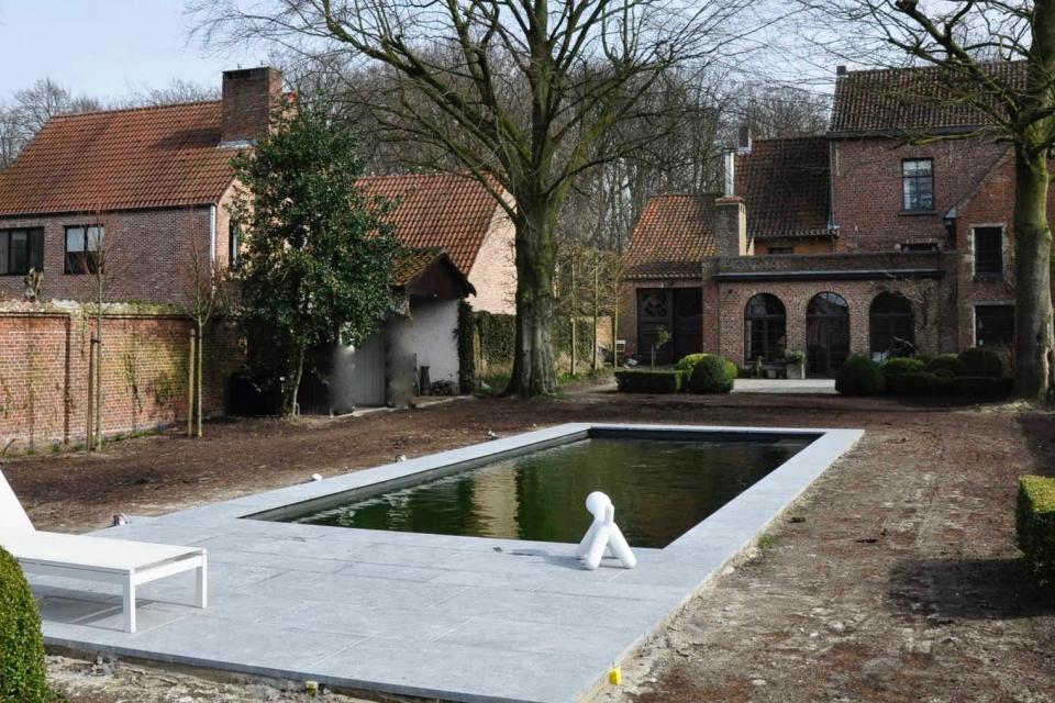 Antraciet zwembad in polypropyleen - heraanleg tuin