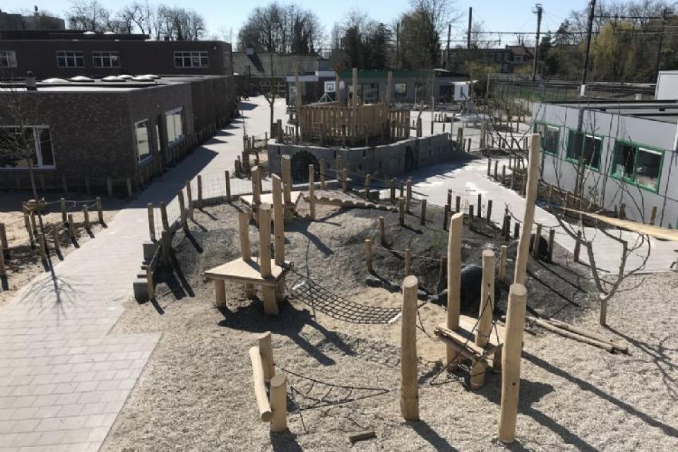 Kortrijk / Ontharding Sint-Paulus dankzij klimaatspeelplaats